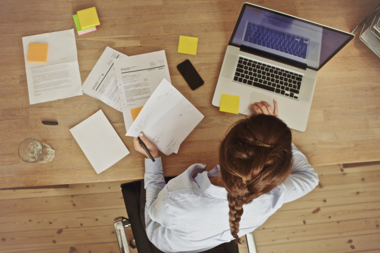 Apa Itu Pengetahuan Kuantitatif? Peranannya dalam Mengidentifikasi Tren Pasar