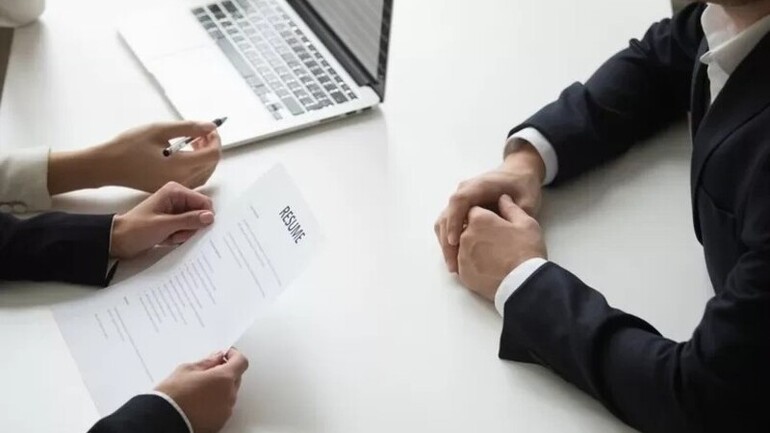 Daya Tampung BUMN: Tantangan dan Peluang bagi Generasi Muda