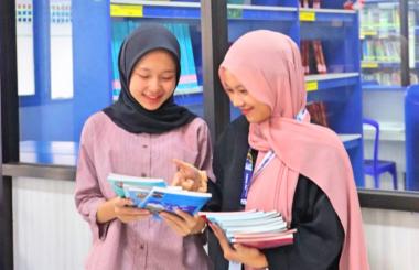 Jurusan Pendidikan Bahasa Inggris: Mempersiapkan Lulusan dengan Skill Soft Skill Kritis untuk Karir Multisektor