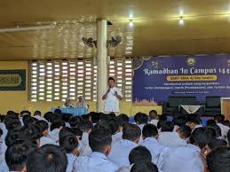 Pengaruh Pendidikan Agama Islam terhadap Prestasi Akademik Siswa di SMA Islam Al Masoem Bandung