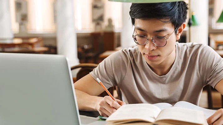 Latihan Reading TOEFL: 10 Sumber Gratis untuk Berlatih Setiap Hari