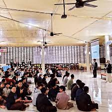 Pengaruh Kegiatan Pesantren pada Pengembangan Spiritual Santri di Al Masoem