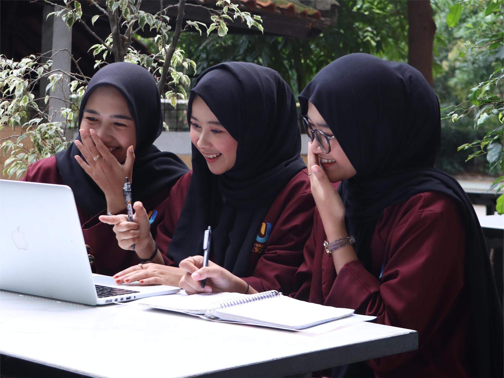 Biaya Pendidikan Kelas Reguler dan Non Reguler Per Semester Sebesar 4,5 Juta Untuk Komputerisasi Akuntansi Universitas di Bandung yang Murah