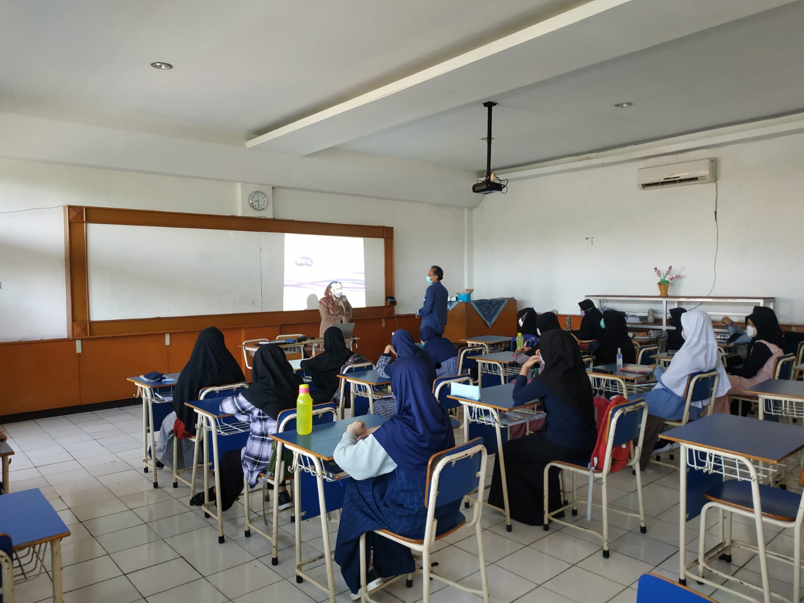 Metode Pengajaran Pendidikan Agama Islam di SMA Islam Al Masoem Bandung