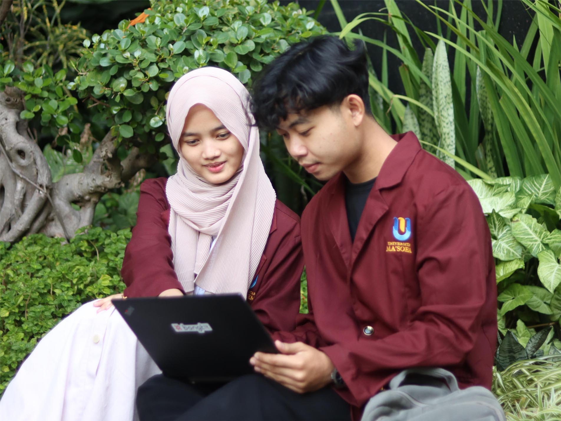 Maukah Anda Kuliah S1 Digital Bisnis Gratis dengan Fasilitas Lengkap Lewat Jalur Beasiswa Rektor