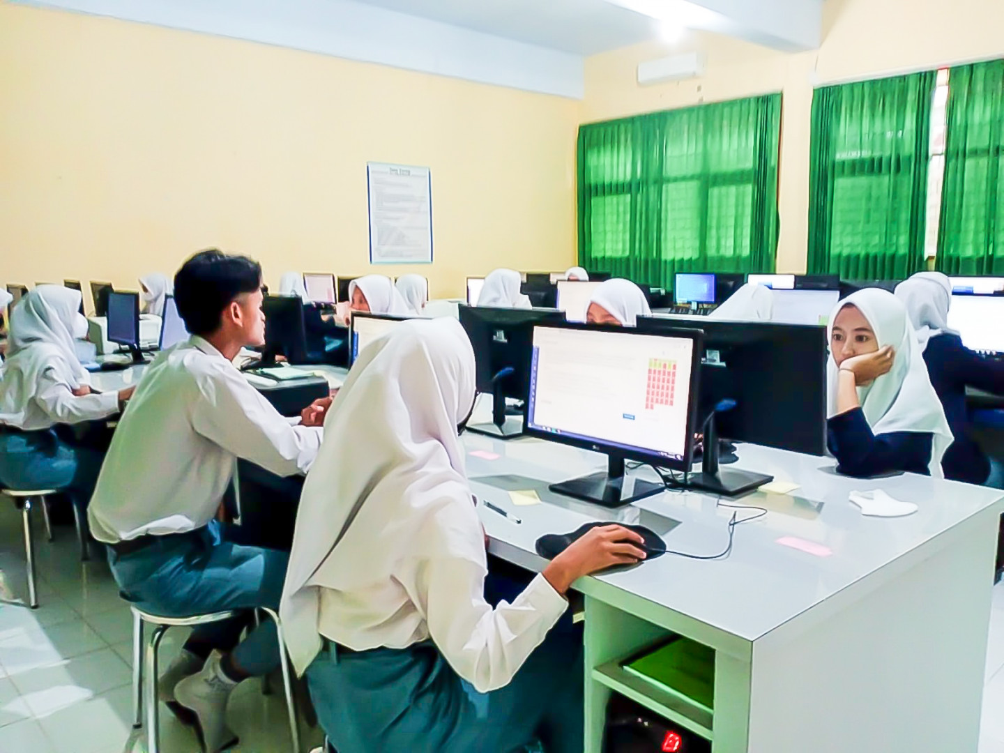 Aplikasi Ujian Online Gratis: Inovasi dalam Dunia Pendidikan