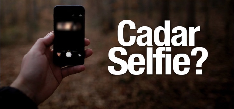 Menutupi Tetapi Hakekatnya Ingin Dilihat