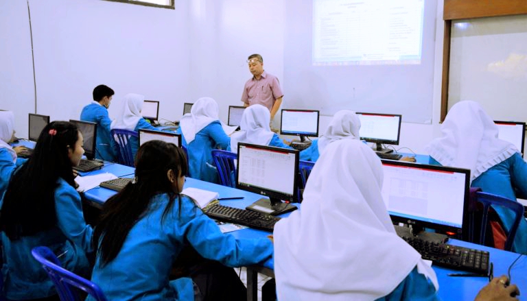 Kuliah Bisnis Digital di Universitas Ma’soem, Sambil Kuliah Jadi Pengusaha Mulai 5 Juta per Semester