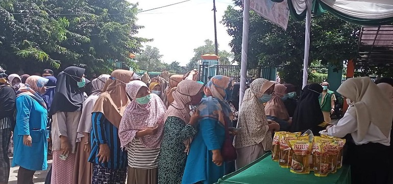 Megawati Heran Lihat Emak-emak Antre Mingo, Gus Umar: Kepekaan Sudah Hilang