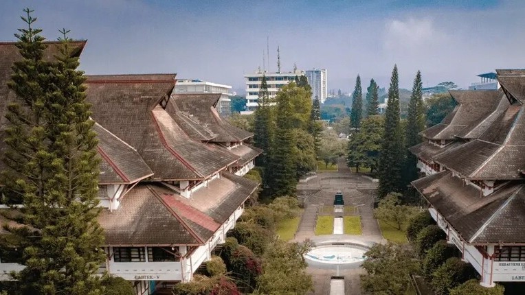 Mengenal Biaya Kuliah ITB untuk Setiap Fakultas dan Program Studi