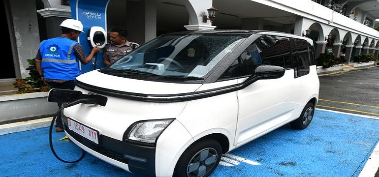Kembali Kritik Subsidi Mobil Listrik, Anies Baswedan: Dinikmati Segelintir Orang!